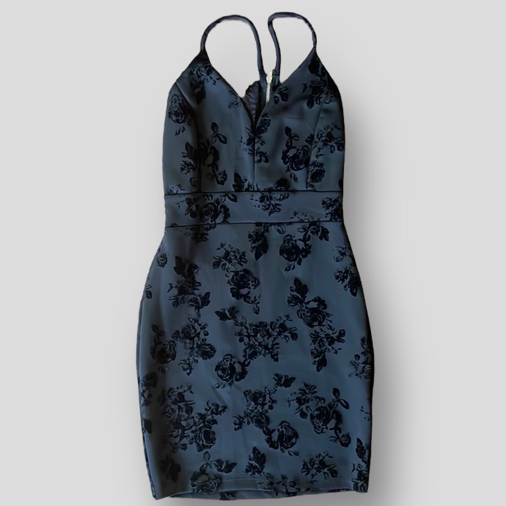 BOUTIQUE Black Floral Cocktail Dress